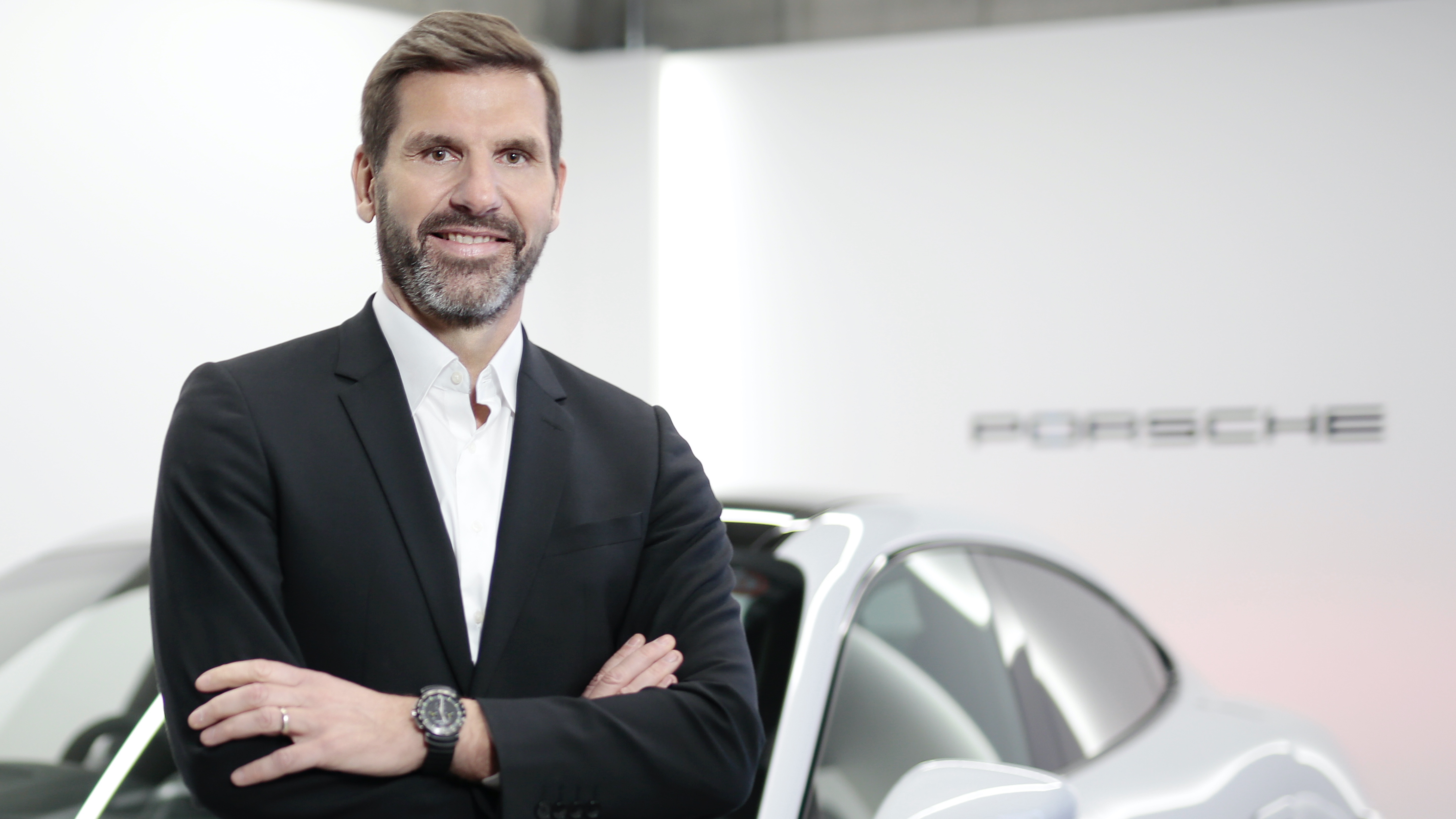 BMW And Porsche In China: Market Difficulties And Industry-Wide Implications