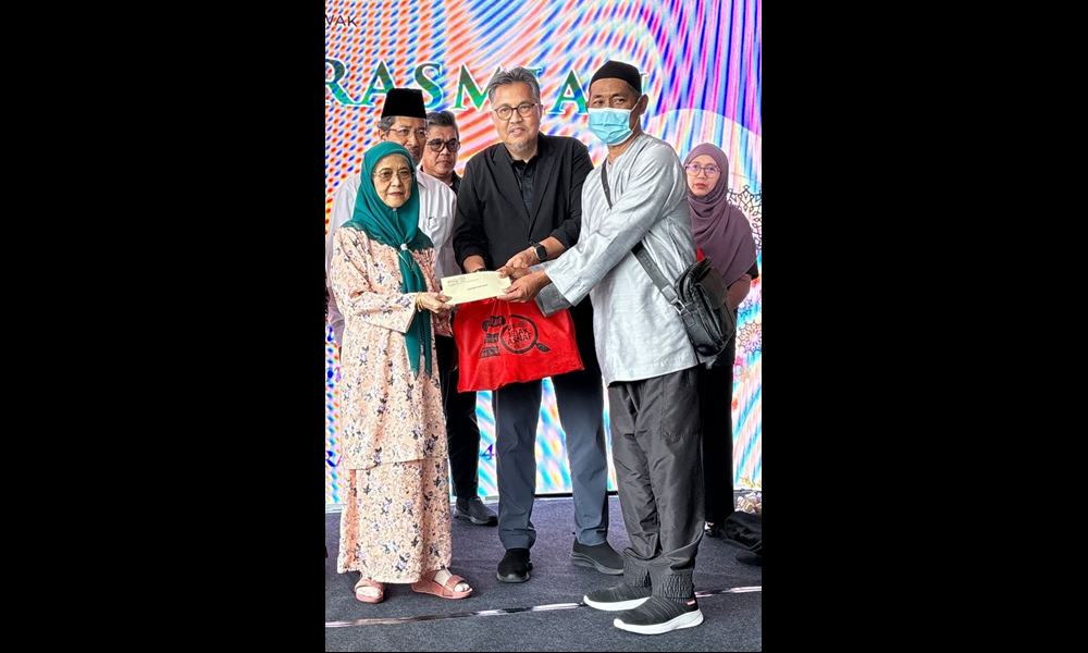 125 Murid Asnaf Sibu Terima Bantuan Kembali Ke Sekolah Tabung Baitulmal Sarawak 2025 125 Murid Asnaf Sibu Terima Bantuan Kembali Ke Sekolah Tabung Baitulmal Sarawak 2025