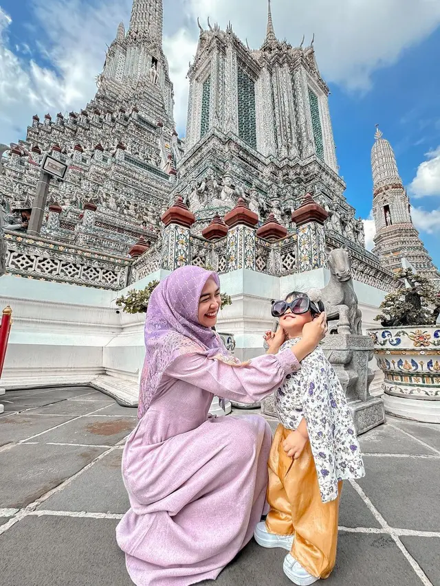 7 Potret Keseruan Ria Ricis Dan Moana Liburan Lebaran Di Bali & Sumba 7 Potret Keseruan Ria Ricis Dan Moana Liburan Lebaran Di Bali & Sumba