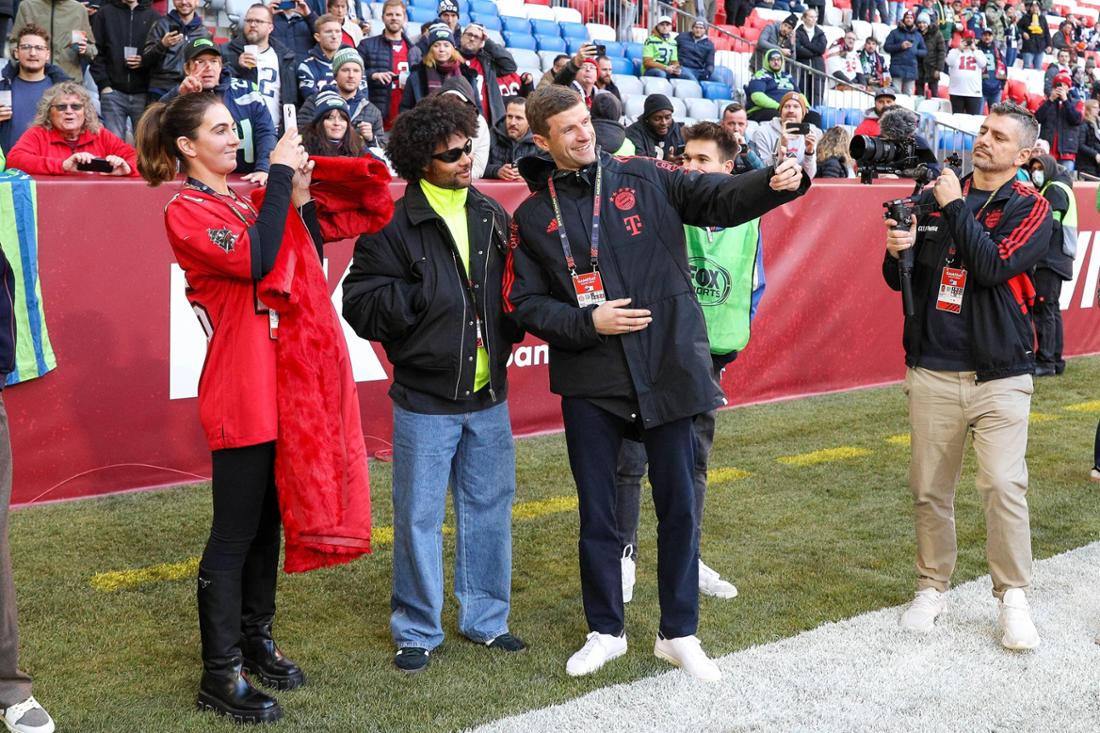 A Bayern Munich Legend's Last Dance: Thomas Müller's Emotional Allianz Arena Goodbye A Bayern Munich Legend's Last Dance: Thomas Müller's Emotional Allianz Arena Goodbye