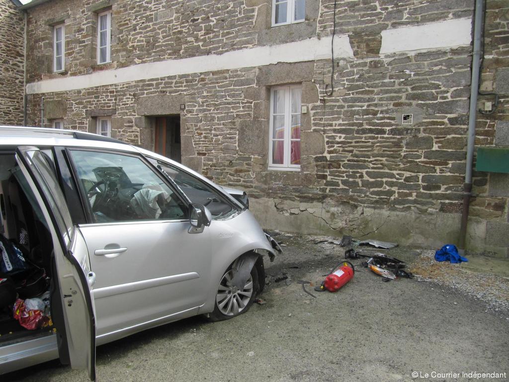 Accident À Dijon : Véhicule Percute Un Mur Rue Michel-Servet Accident À Dijon : Véhicule Percute Un Mur Rue Michel-Servet