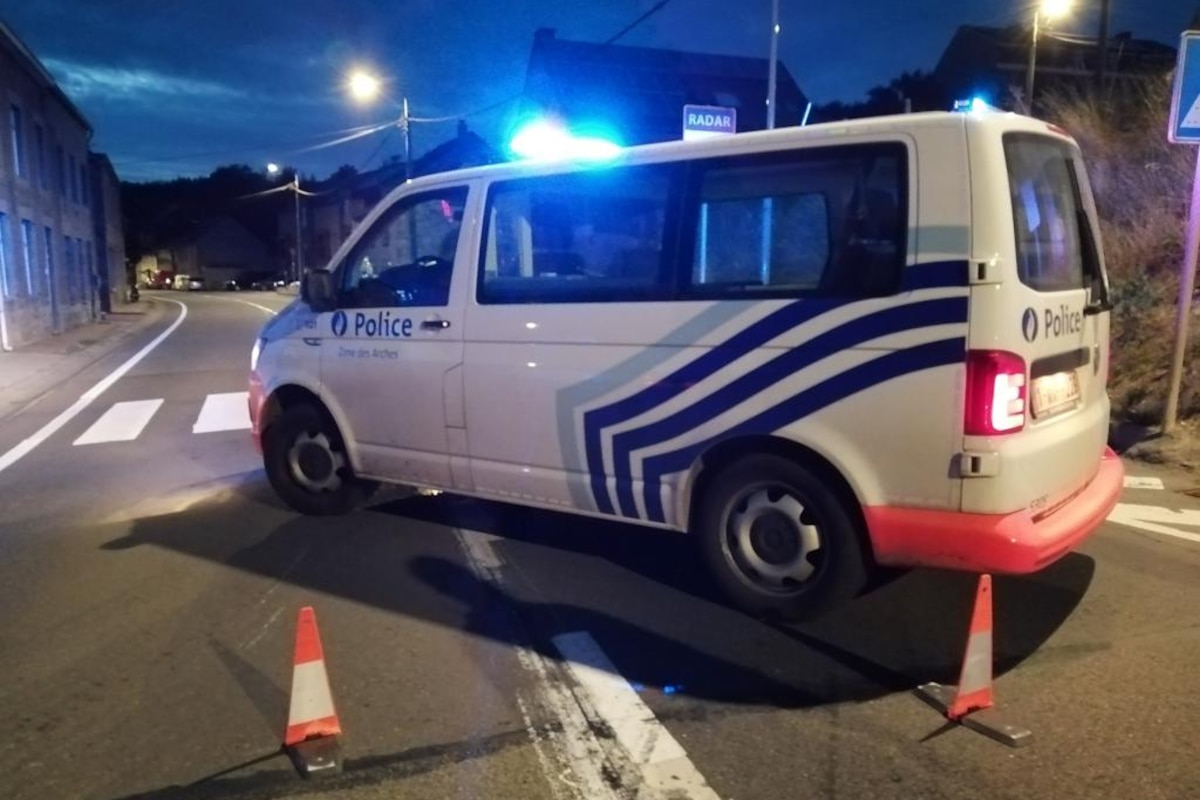 Accident De Moto Fatal À Séoul : Une Chaussée S'effondre Accident De Moto Fatal À Séoul : Une Chaussée S'effondre