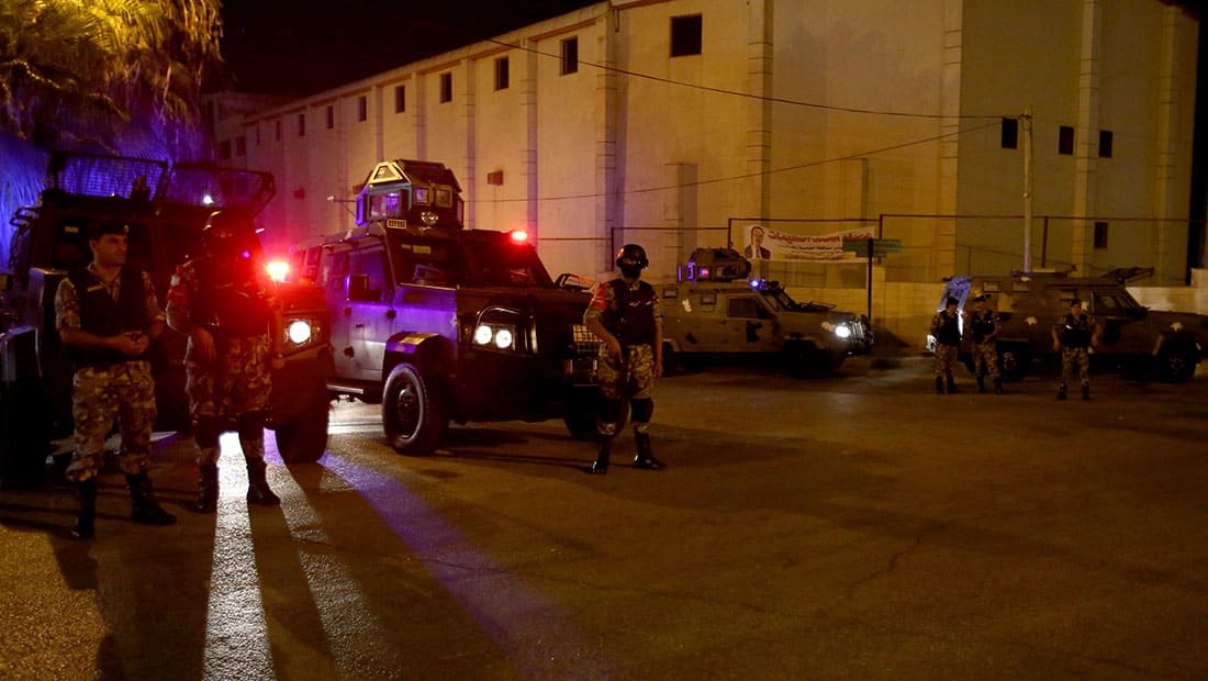 الاشتباه بإلياس رودريجيز في جريمة قتل موظفي السفارة الإسرائيلية: ما نعرفه حتى الآن الاشتباه بإلياس رودريجيز في جريمة قتل موظفي السفارة الإسرائيلية: ما نعرفه حتى الآن