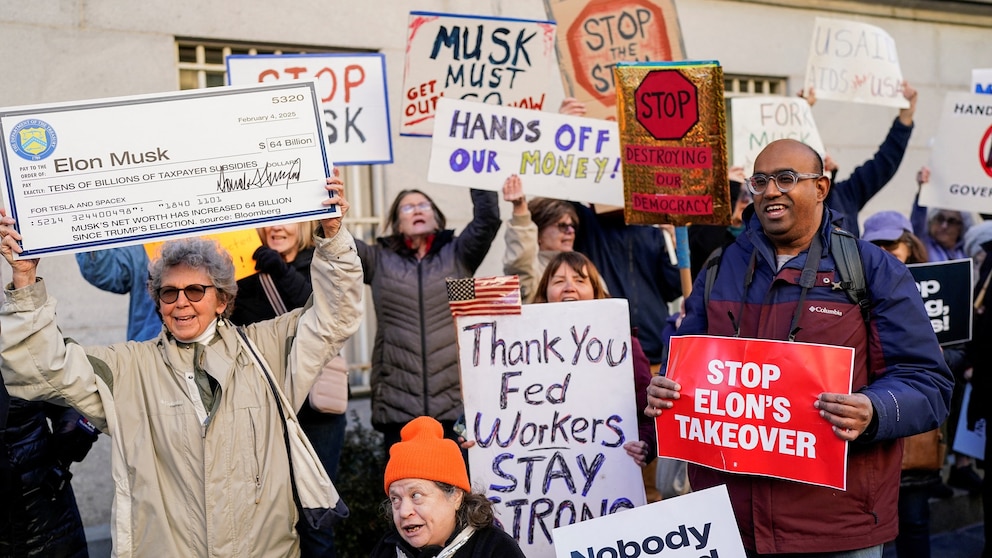 Alaskan Protests Against DOGE And Trump Administration: A Deep Dive Alaskan Protests Against DOGE And Trump Administration: A Deep Dive
