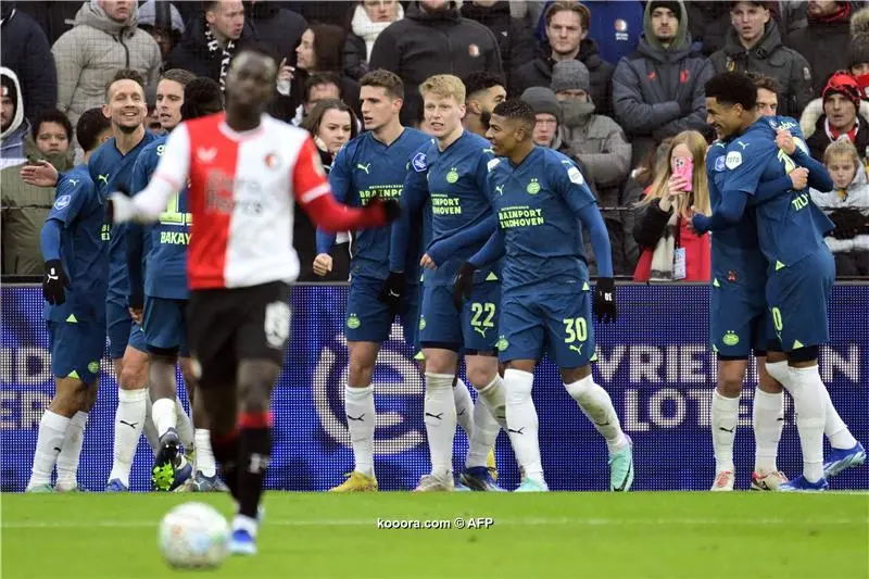 اللقب للدوري الهولندي يعود إلى أيندهوفن اللقب للدوري الهولندي يعود إلى أيندهوفن