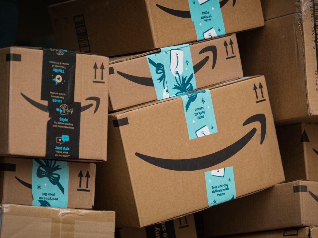 Amazon Faces Union Challenge Over Quebec Warehouse Closure Decisions Amazon Faces Union Challenge Over Quebec Warehouse Closure Decisions