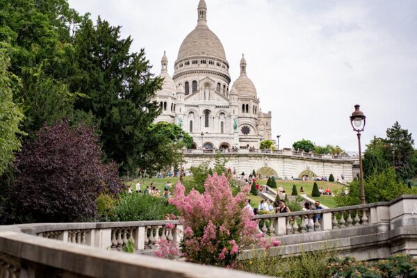 An Insider's Guide To Paris' Best Neighborhoods An Insider's Guide To Paris' Best Neighborhoods