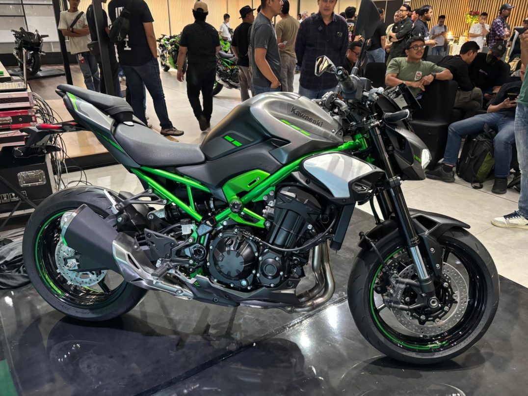 Analisa Harga Jual Kawasaki Z900 Dan Z900 SE Yang Lebih Rendah Di Indonesia Analisa Harga Jual Kawasaki Z900 Dan Z900 SE Yang Lebih Rendah Di Indonesia