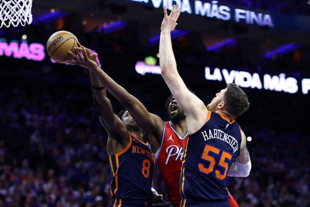 Anunoby Explodes For 27 As Knicks Beat 76ers, 105-91 Anunoby Explodes For 27 As Knicks Beat 76ers, 105-91