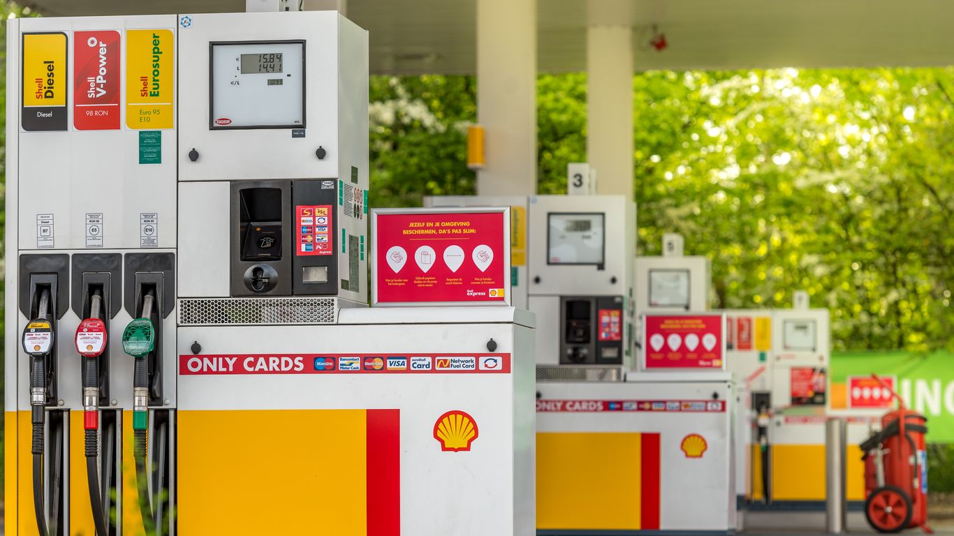 Are Gas Prices Really This Low For Memorial Day Weekend? Are Gas Prices Really This Low For Memorial Day Weekend?