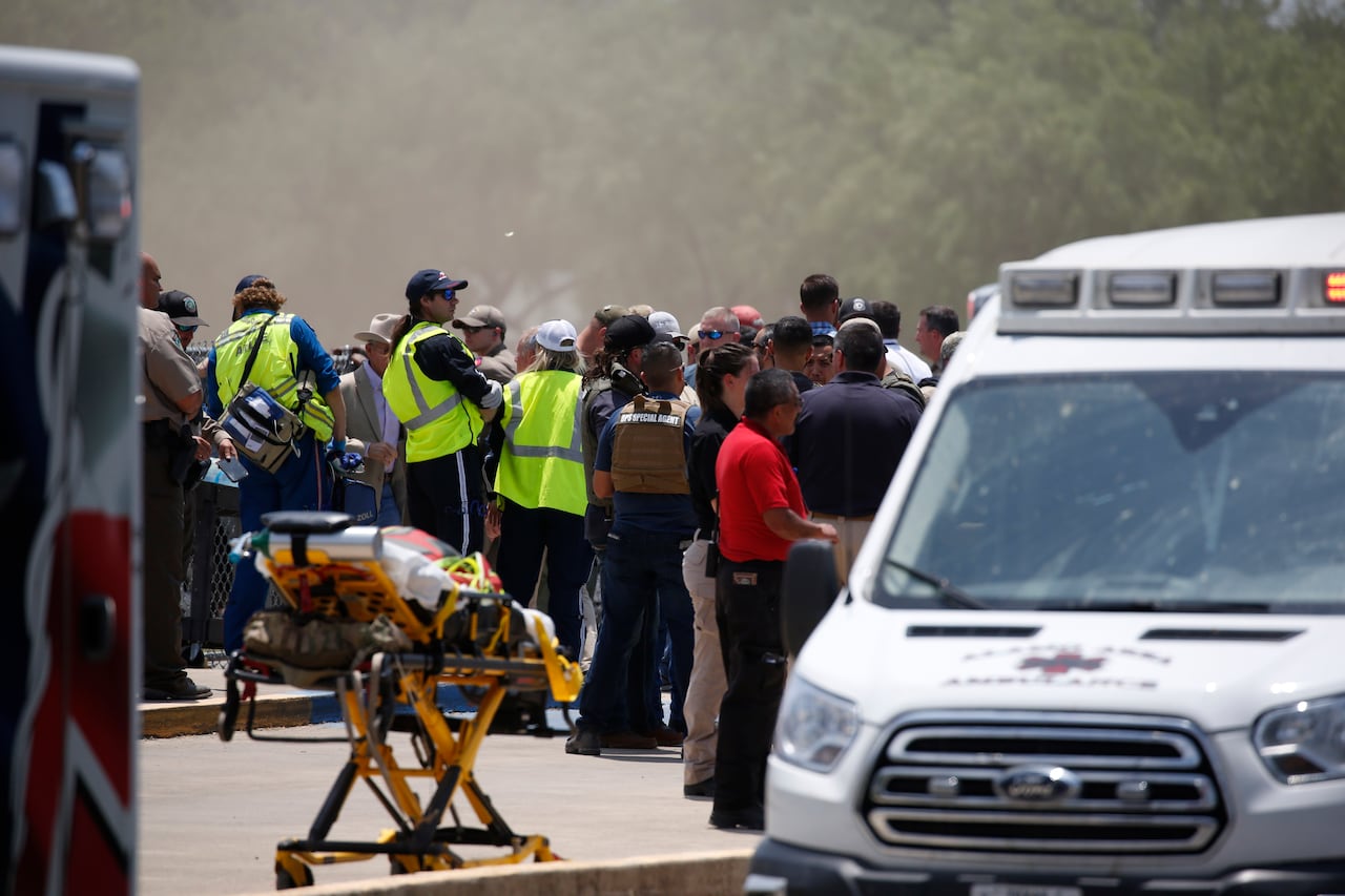 Arizona Restaurant Shooting: Multiple Injuries Reported Arizona Restaurant Shooting: Multiple Injuries Reported