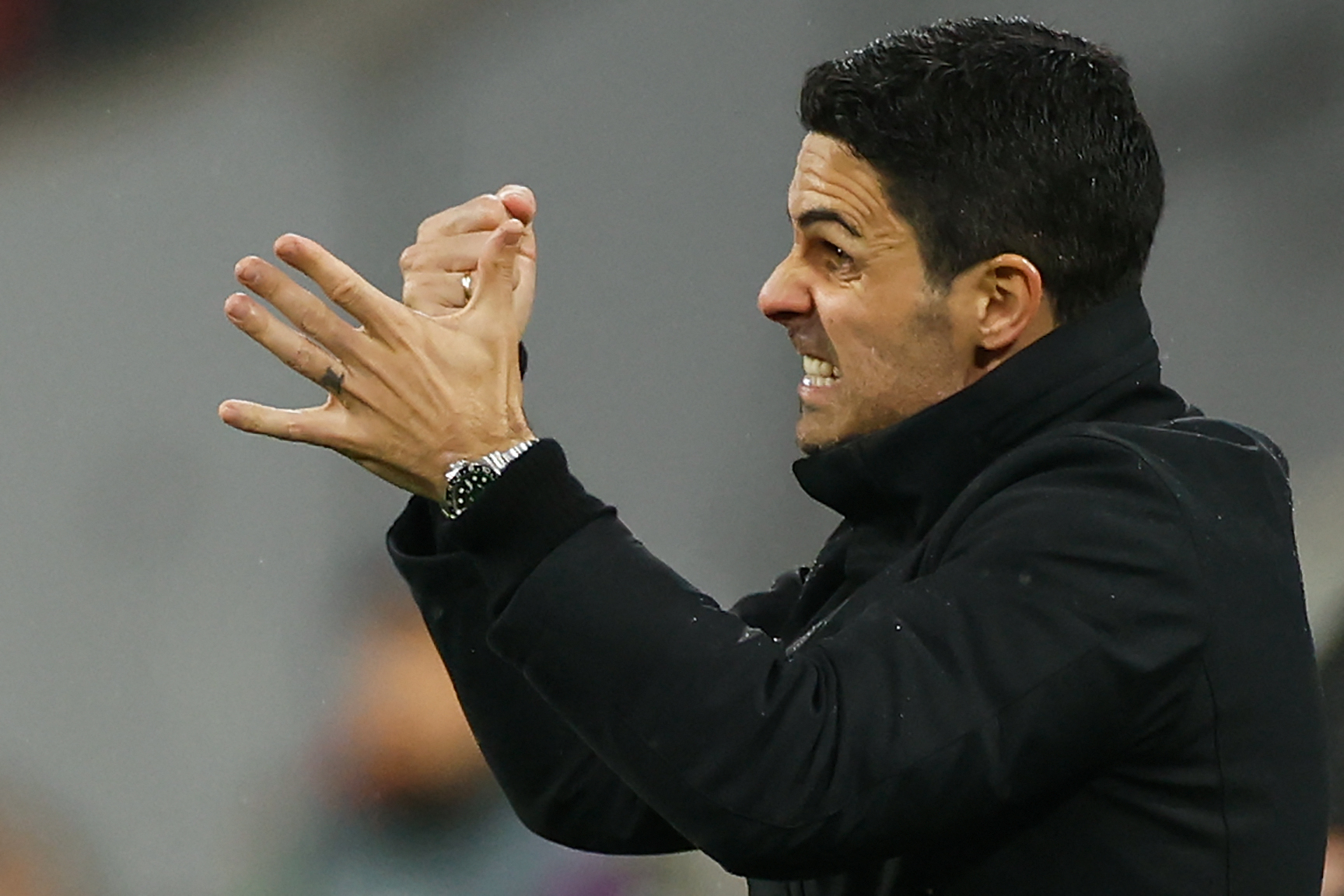 Arsenal News: Collymore Critiques Arteta's Management Arsenal News: Collymore Critiques Arteta's Management