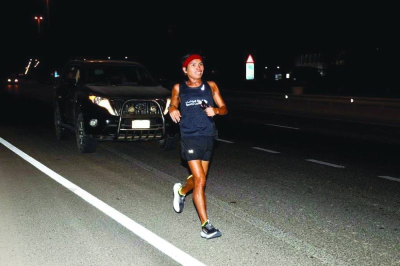 Australian Foot Race: Man Achieves Fastest Crossing Australian Foot Race: Man Achieves Fastest Crossing