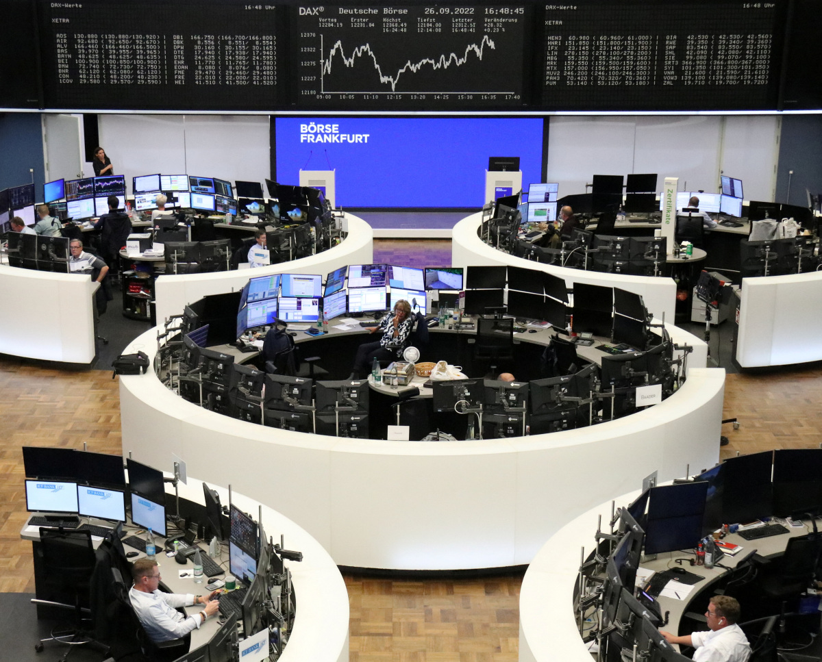 Avrupa Hisse Sendekslerinde Gerileme: Stoxx Europe 600 Ve DAX 40'ın Performansı (16 Nisan 2025) Avrupa Hisse Sendekslerinde Gerileme: Stoxx Europe 600 Ve DAX 40'ın Performansı (16 Nisan 2025)