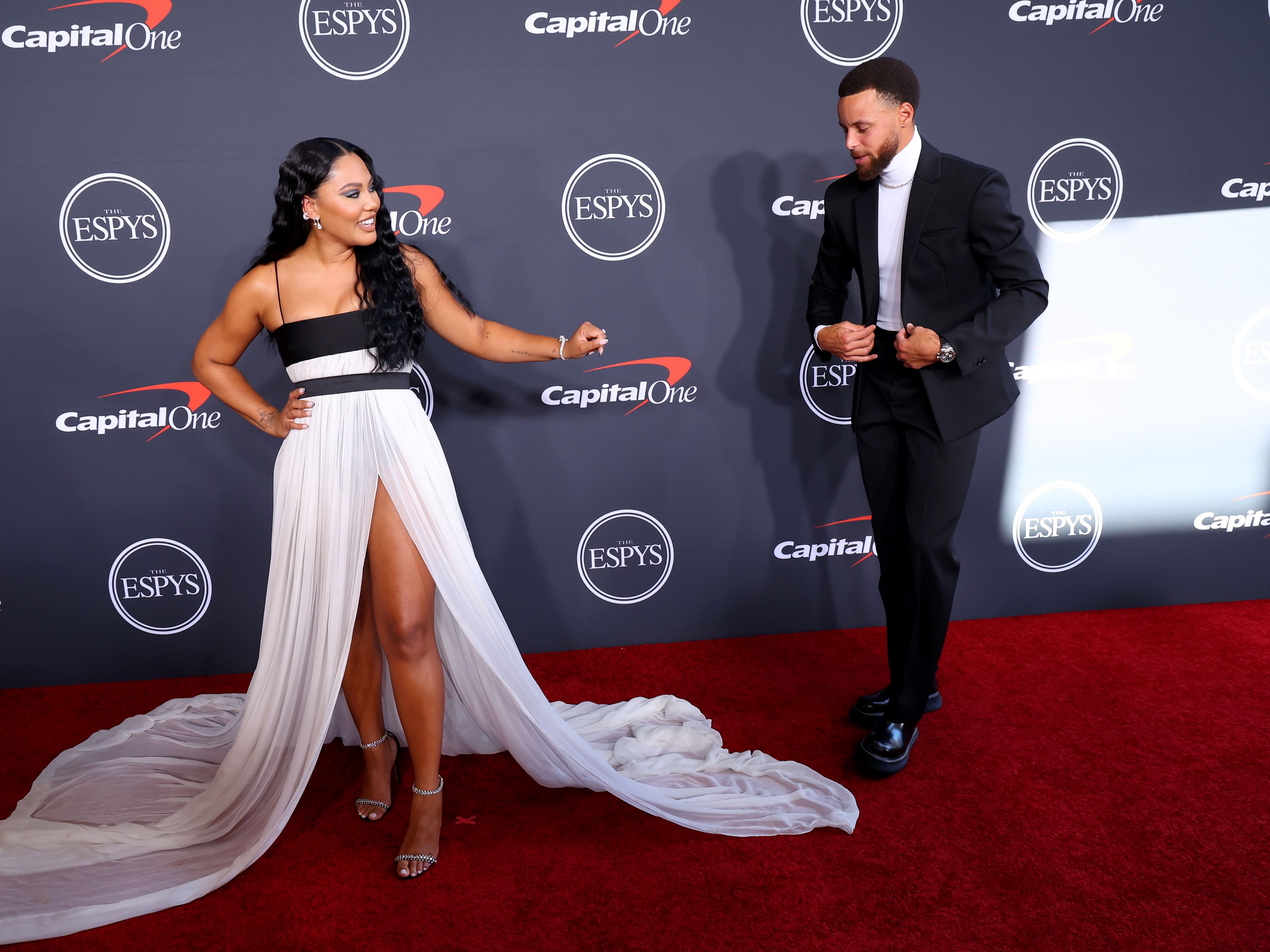 Ayesha And Steph Curry: Balancing Marriage And Family