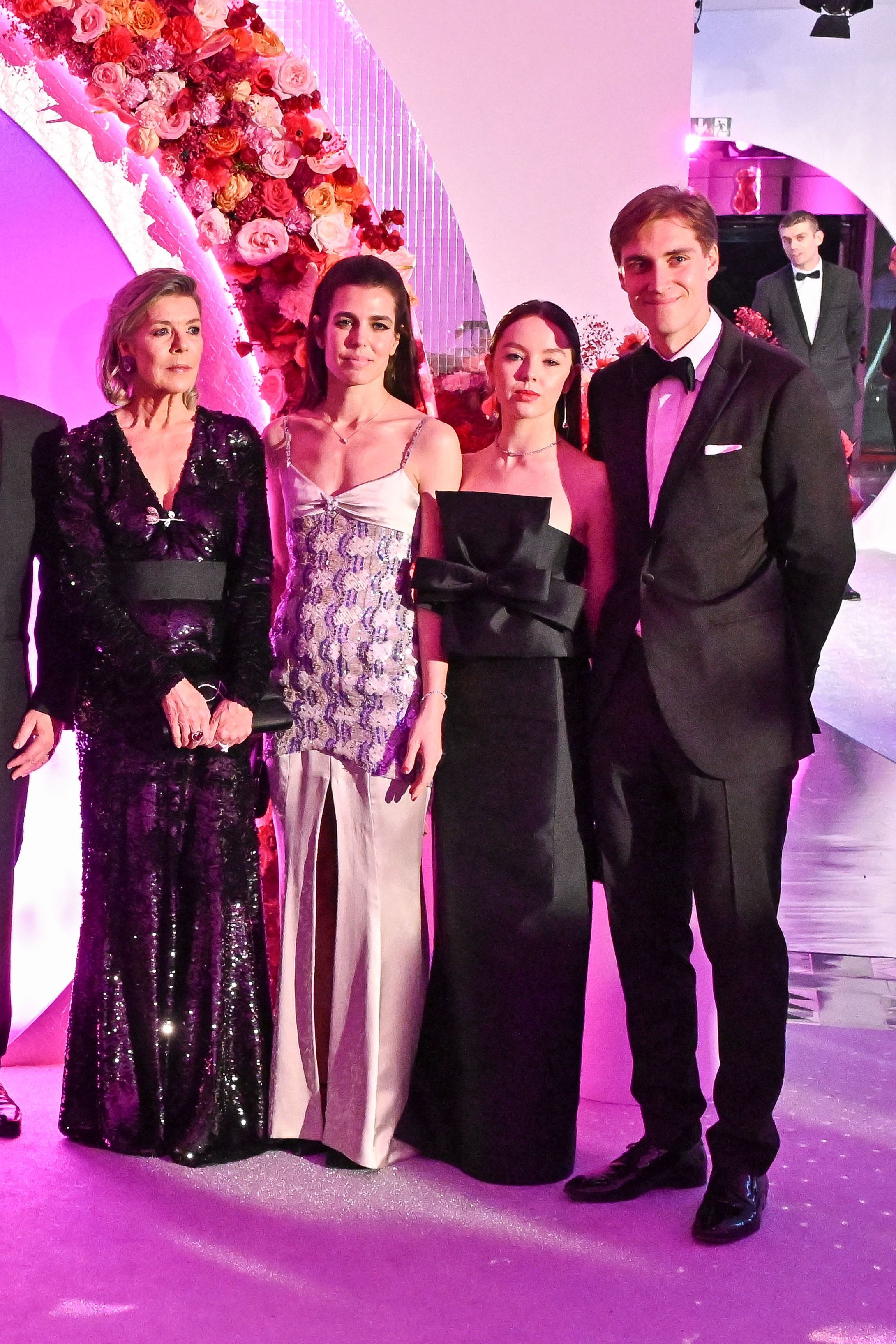 Baile De La Rosa 2025: Los Vestidos Más Elegantes De Carolina De Mónaco Y Otras Invitadas Baile De La Rosa 2025: Los Vestidos Más Elegantes De Carolina De Mónaco Y Otras Invitadas