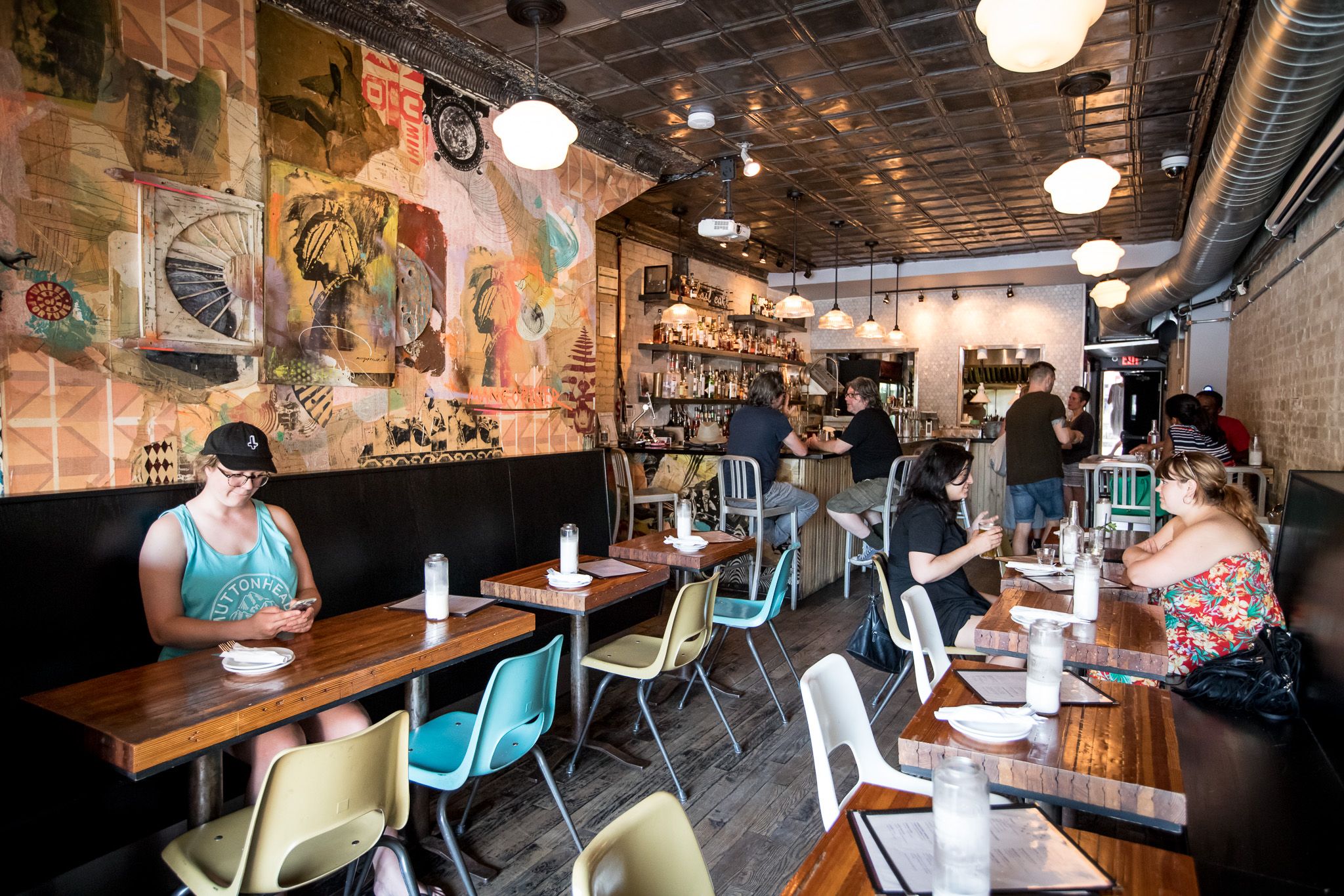 Bar Roma Toronto: BlogTO's Take On The City's Italian-Inspired Bar Bar Roma Toronto: BlogTO's Take On The City's Italian-Inspired Bar