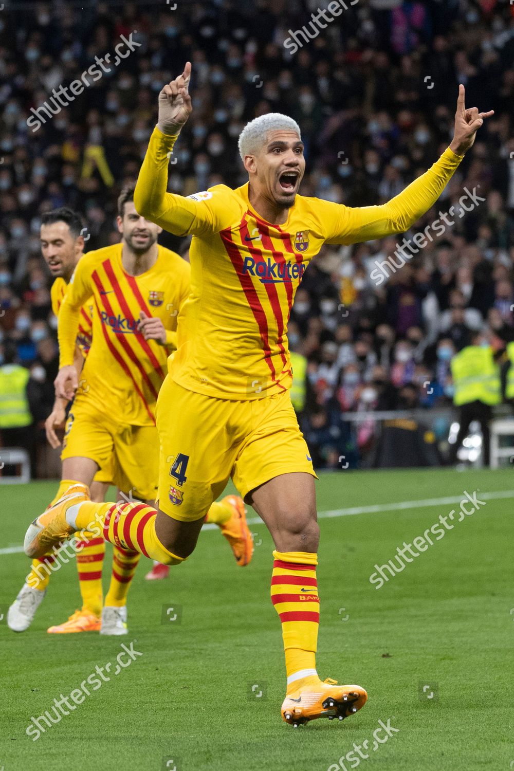 Barcelona Eye Huijsen As Araujo's Replacement Barcelona Eye Huijsen As Araujo's Replacement