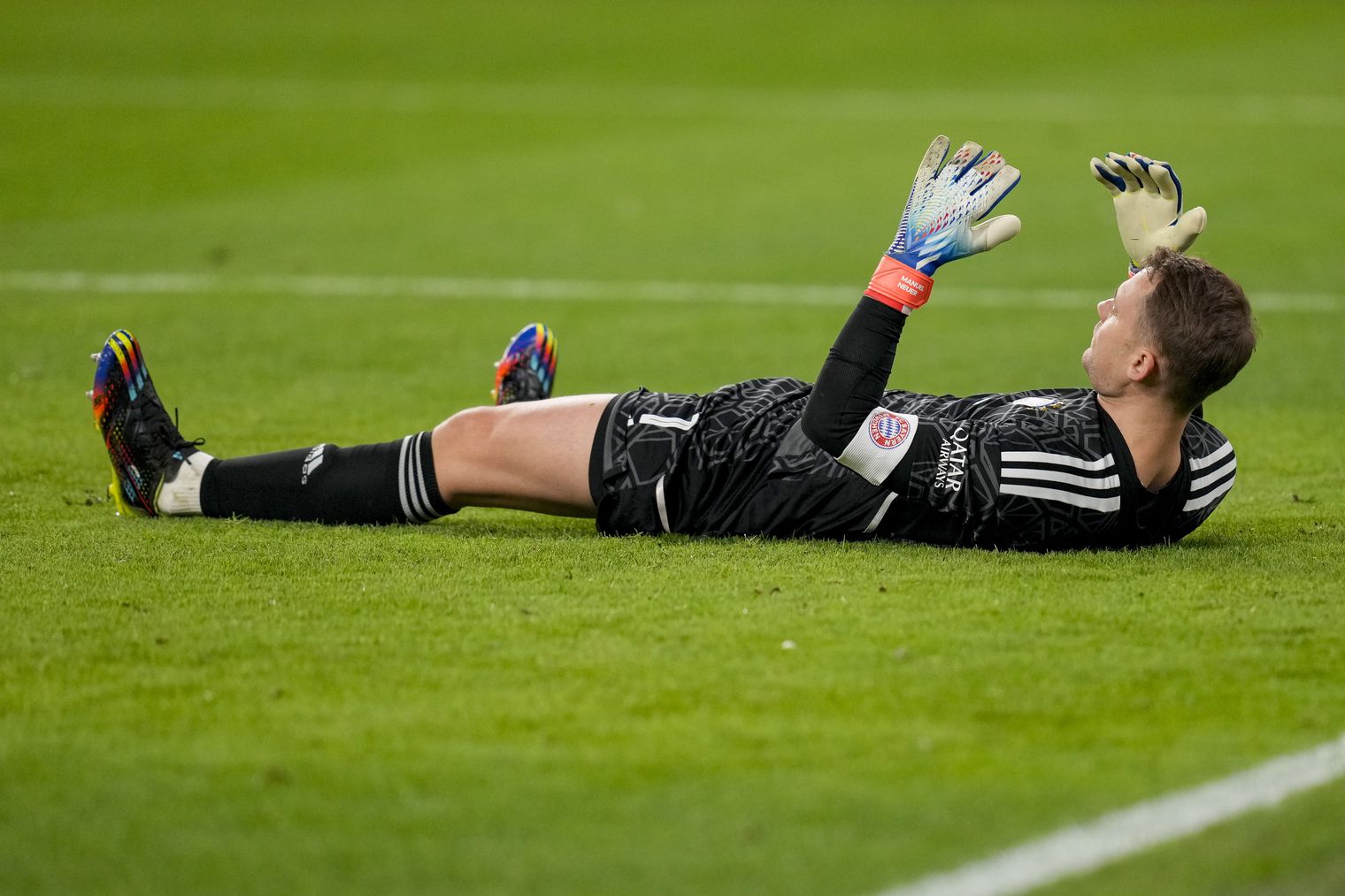 Bayern Faces Goalkeeping Crisis As Neuer Suffers Injury Setback Bayern Faces Goalkeeping Crisis As Neuer Suffers Injury Setback