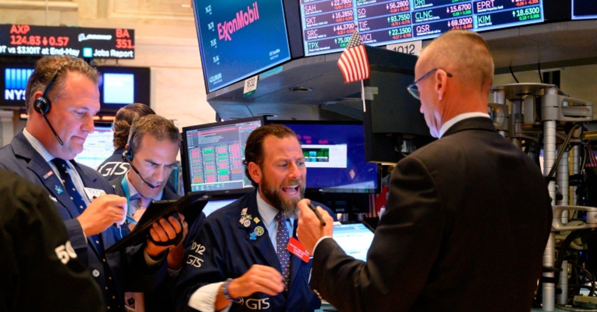 Bond Traders' Rate Cut Optimism: Powell's Speech Changes The Outlook Bond Traders' Rate Cut Optimism: Powell's Speech Changes The Outlook