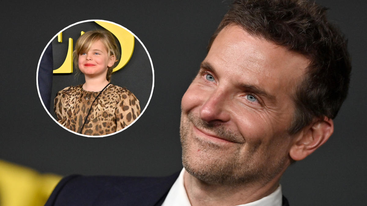Bradley Cooper And 7-Year-Old Daughter Lea In Green Jackets At Super Bowl LIX Bradley Cooper And 7-Year-Old Daughter Lea In Green Jackets At Super Bowl LIX