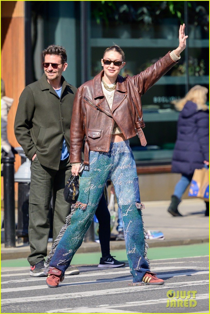 Bradley Cooper And Gigi Hadid: Relationship Confirmed Via Instagram Kissing Photo Bradley Cooper And Gigi Hadid: Relationship Confirmed Via Instagram Kissing Photo