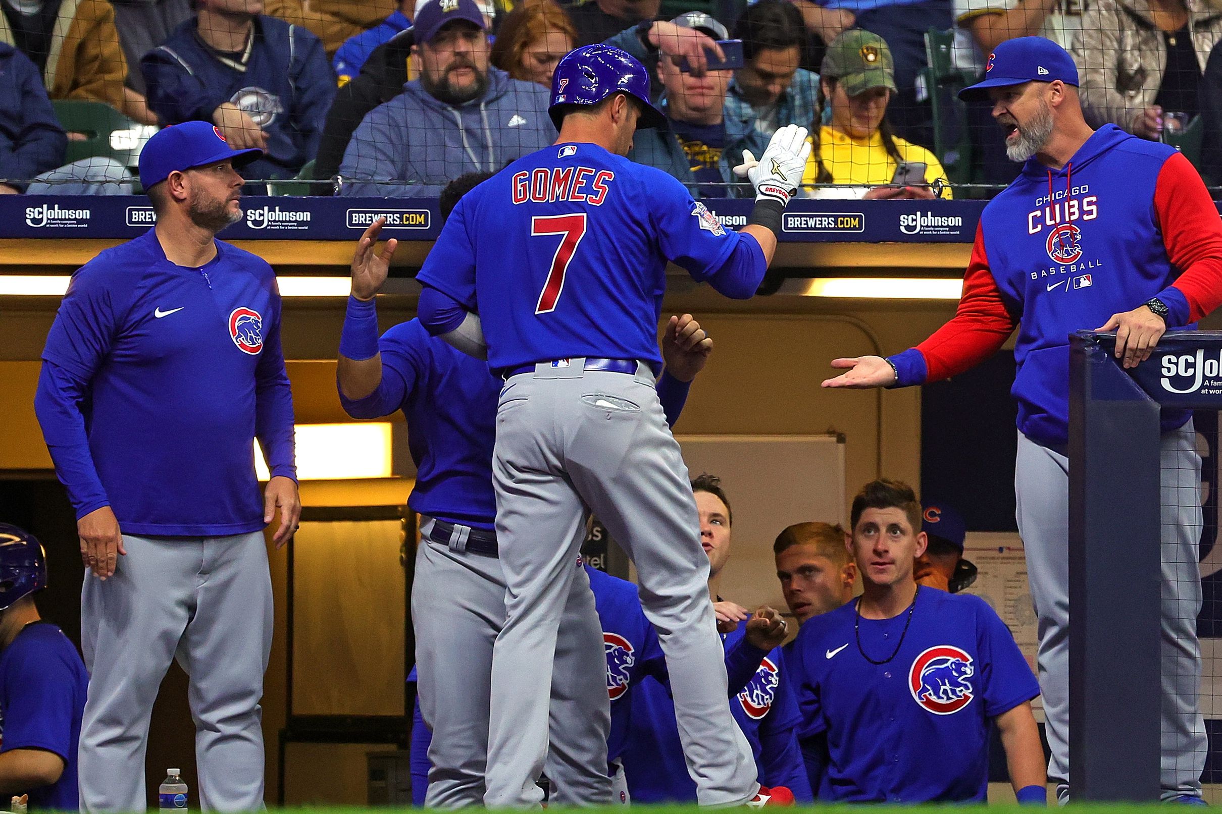 Brewers Defeat Cubs 9-7: Strong Winds Impact Game Brewers Defeat Cubs 9-7: Strong Winds Impact Game