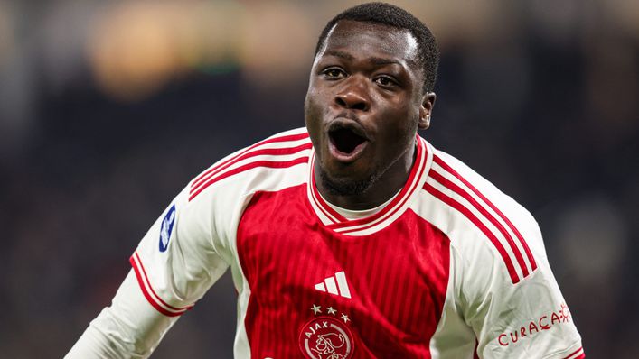 Brian Brobbey's Strength: A Nightmare For Europa League Opponents Brian Brobbey's Strength: A Nightmare For Europa League Opponents