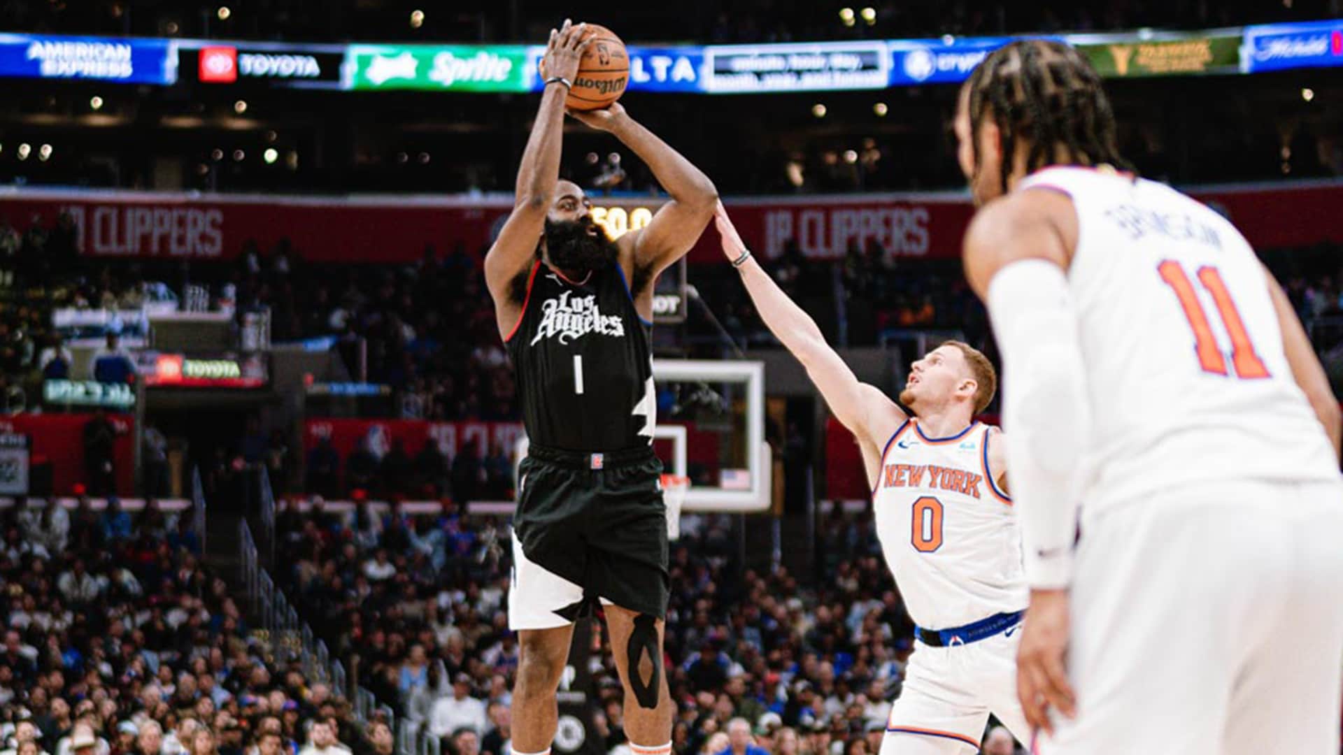 Brutal Clippers Loss Ends Knicks' Playoff Bid Brutal Clippers Loss Ends Knicks' Playoff Bid