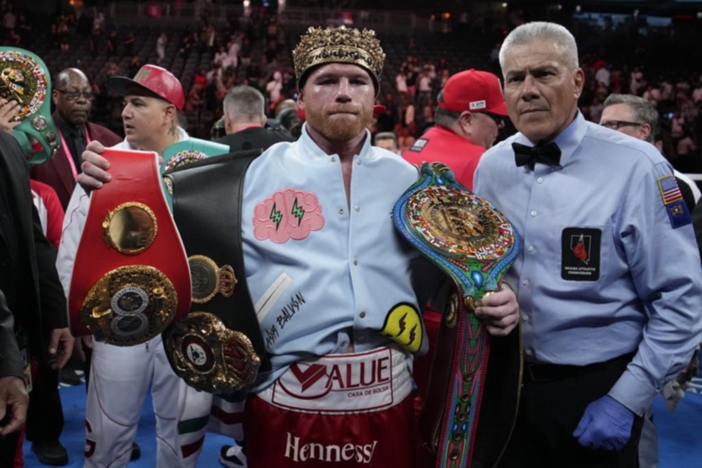 Canelo Y UFC: ¿Quién Dominará La Noche En México? Canelo Y UFC: ¿Quién Dominará La Noche En México?