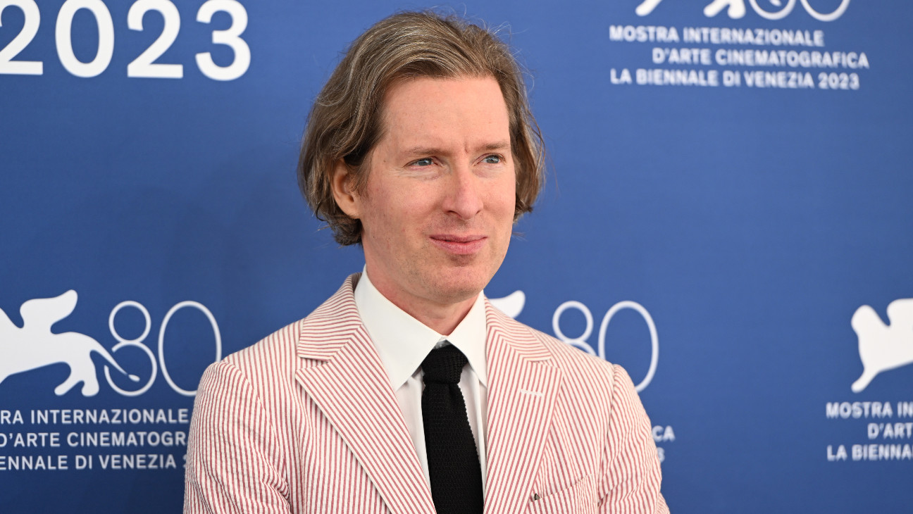 Cannes Review: A Critical Look At Wes Anderson's The Phoenician Scheme Cannes Review: A Critical Look At Wes Anderson's The Phoenician Scheme