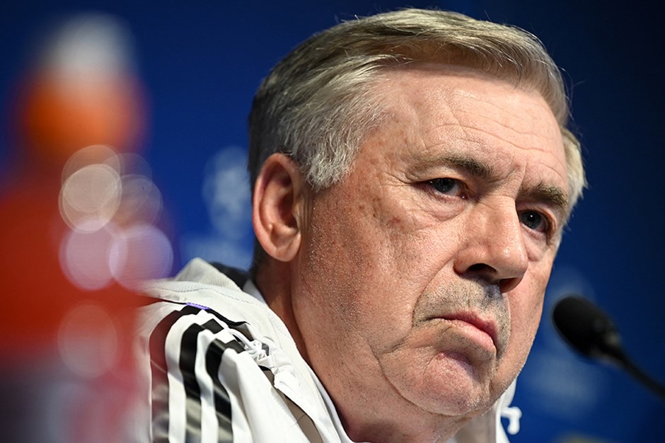 Carlo Ancelotti'nin Yerine Jürgen Klopp: Bir Karşılaştırma Carlo Ancelotti'nin Yerine Jürgen Klopp: Bir Karşılaştırma