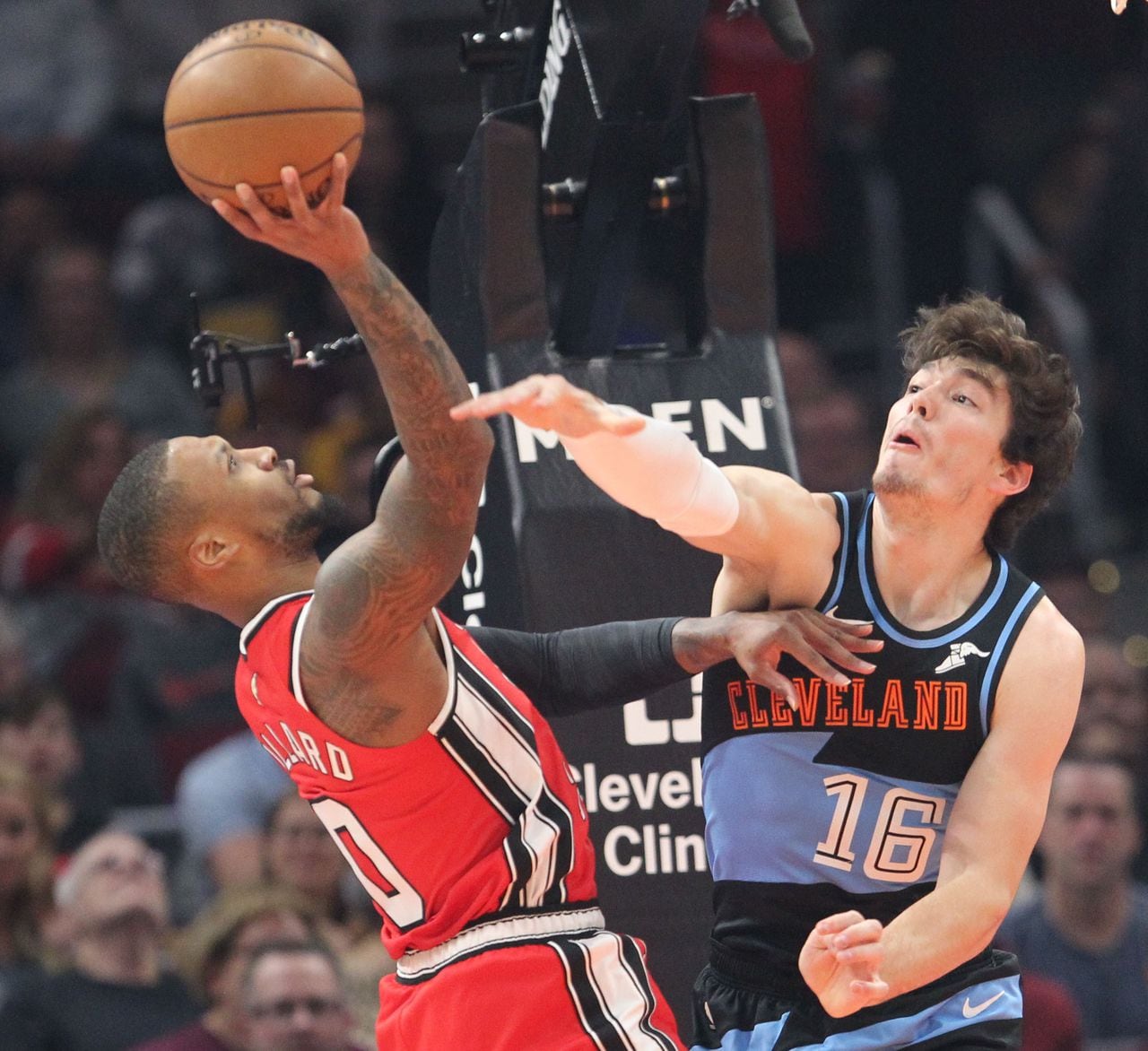 Cavaliers Defeat Blazers In Overtime, Hunter Leads With 32 Points