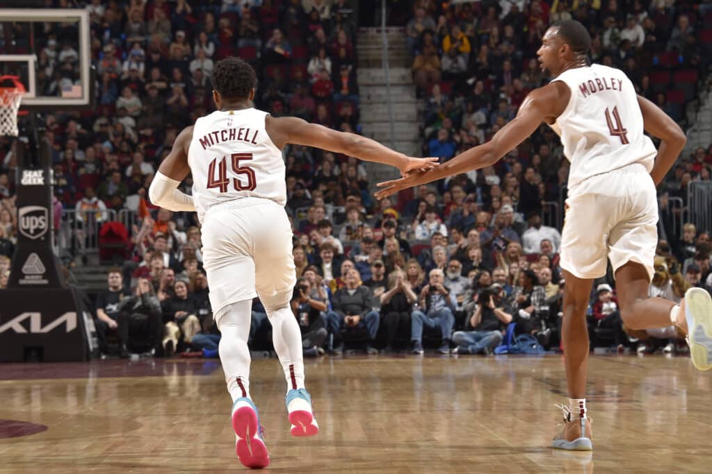 Cavaliers Rout Knicks: Mitchell And Mobley's Stellar Performance Cavaliers Rout Knicks: Mitchell And Mobley's Stellar Performance