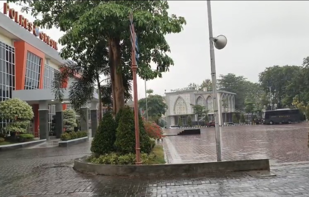 Cek Cuaca Jawa Timur Besok (6/5): Potensi Hujan Pagi Dan Malam Cek Cuaca Jawa Timur Besok (6/5): Potensi Hujan Pagi Dan Malam