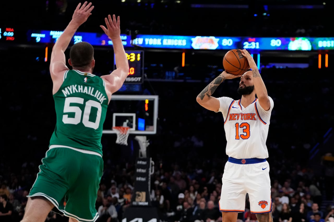 Celtics Vs Knicks: Your Guide To Live Streaming & TV Coverage Celtics Vs Knicks: Your Guide To Live Streaming & TV Coverage