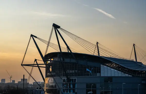 Championship Starlet: Manchester United's Intense Interest, Price, And Rivals Championship Starlet: Manchester United's Intense Interest, Price, And Rivals