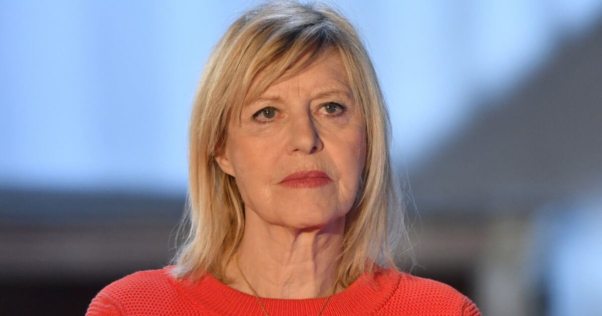 Chantal Ladesou: Une Carrière Riche En Rire Et En Scène Chantal Ladesou: Une Carrière Riche En Rire Et En Scène