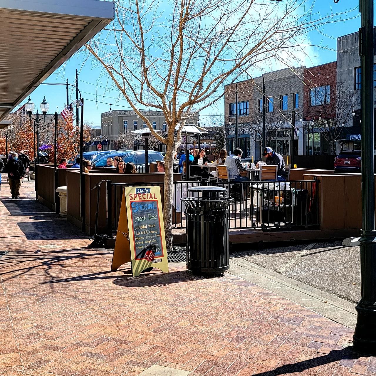 Check Out These Top Outdoor Dining Spots In Manhattan Check Out These Top Outdoor Dining Spots In Manhattan