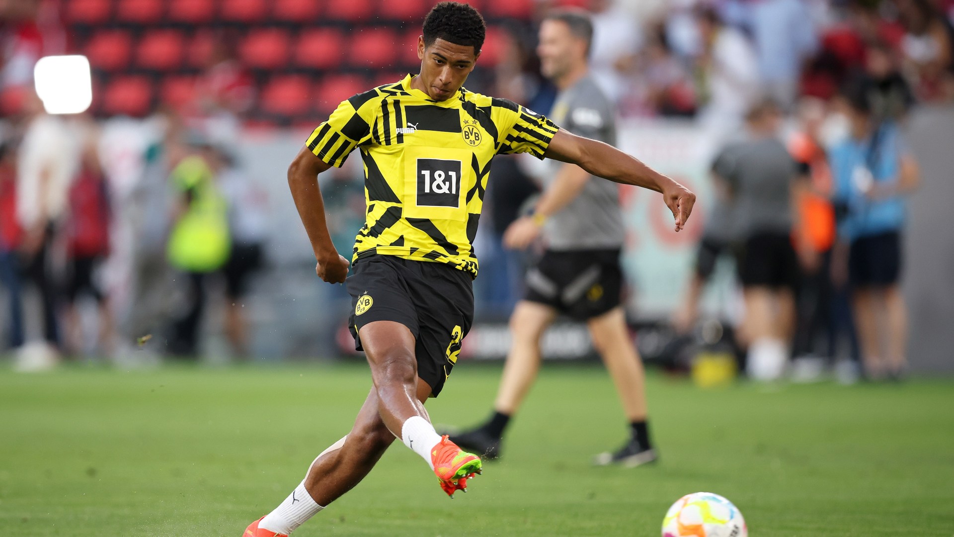 Chelsea Lead Man Utd In Bellingham Jr. Pursuit Chelsea Lead Man Utd In Bellingham Jr. Pursuit