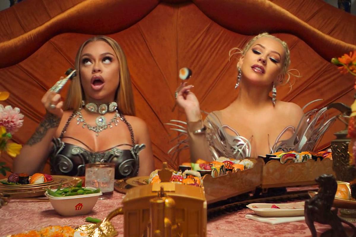 Christina Aguilera: Did She Go Too Far With Photoshop In Her Latest Photoshoot? Christina Aguilera: Did She Go Too Far With Photoshop In Her Latest Photoshoot?