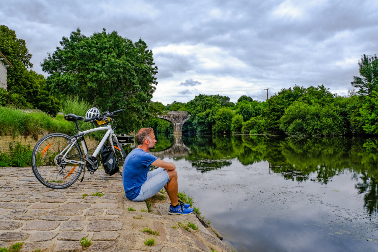 Cinq Itinéraires Vélo Pour Découvrir La Loire, Le Vignoble Nantais Et L'Estuaire Cinq Itinéraires Vélo Pour Découvrir La Loire, Le Vignoble Nantais Et L'Estuaire