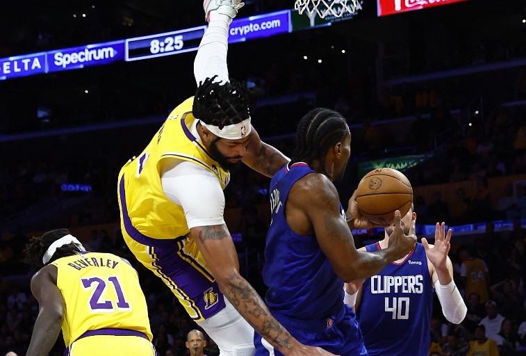Clippers Defeat Cavaliers: Kawhi Leonard's Dominant Performance