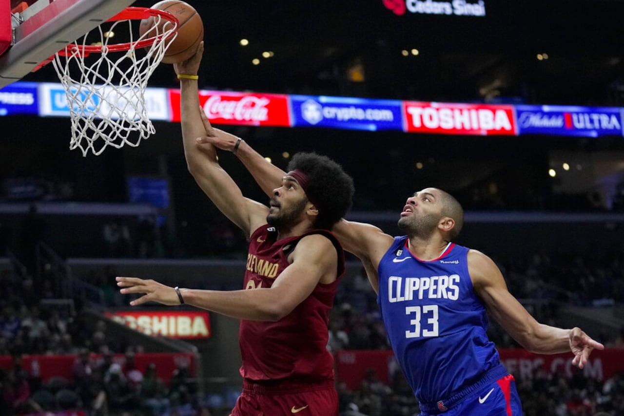 Clippers' Late-Game Push Not Enough In Loss To Cavaliers Clippers' Late-Game Push Not Enough In Loss To Cavaliers