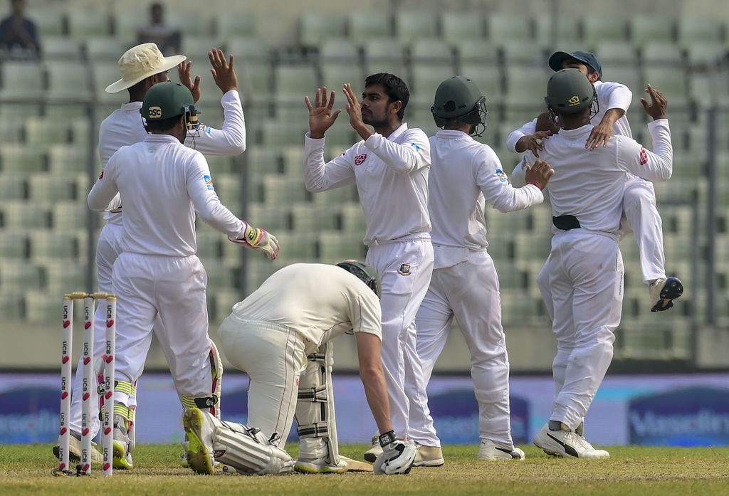 Close Contest: Bangladesh Battles Zimbabwe In First Test Close Contest: Bangladesh Battles Zimbabwe In First Test