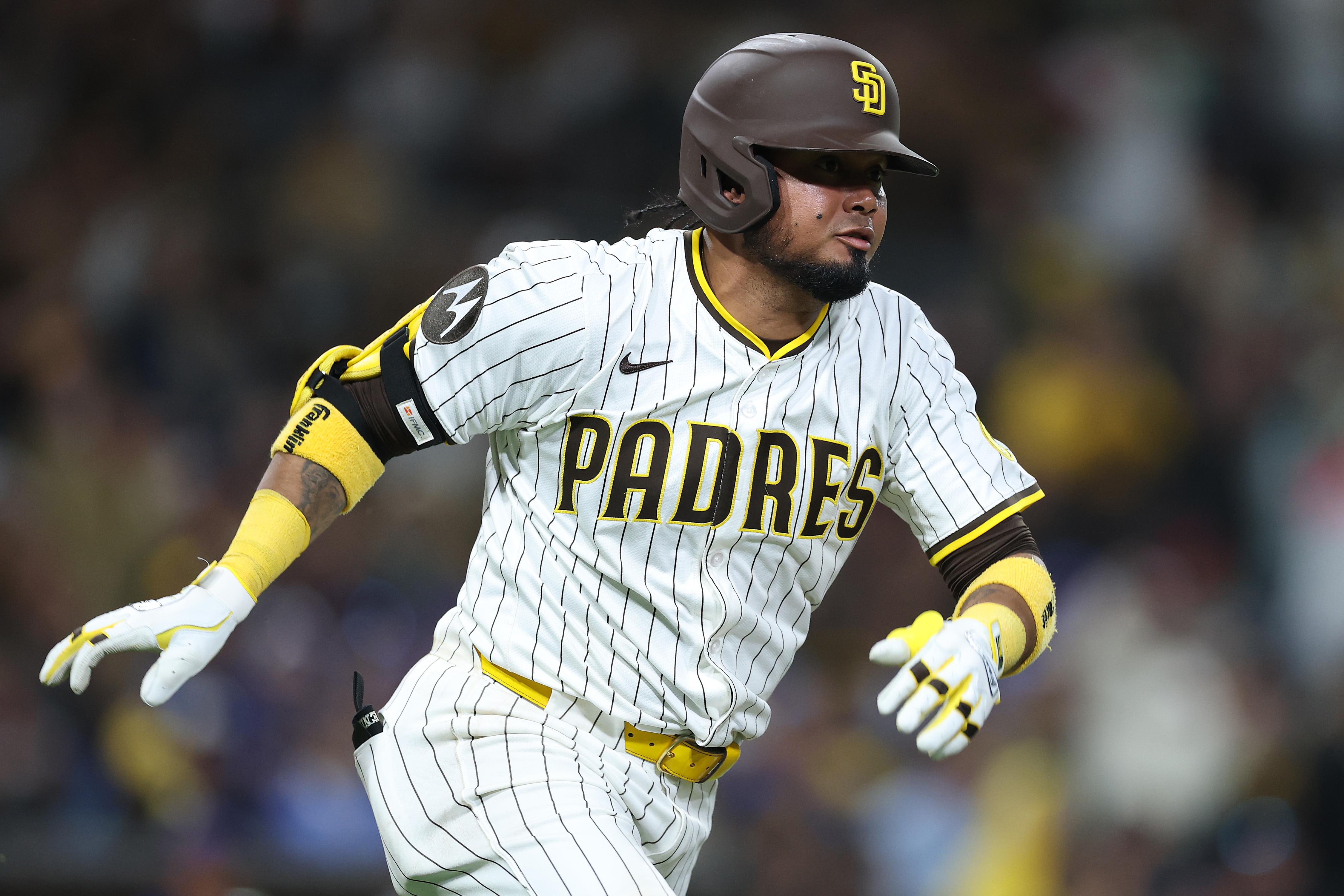 Concussion Sidelines Padres' Arraez; Placed On 7-Day IL Concussion Sidelines Padres' Arraez; Placed On 7-Day IL