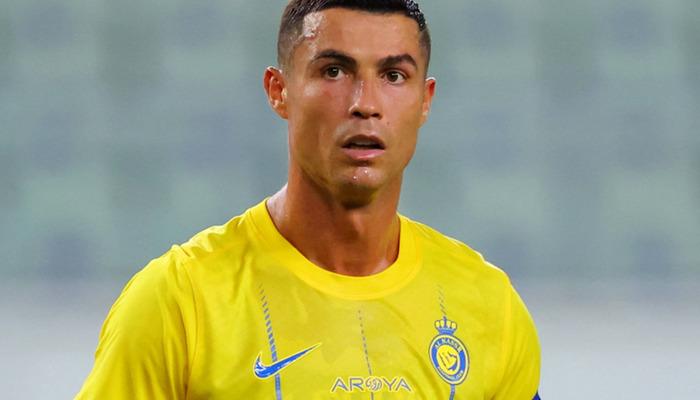 Cristiano Ronaldo: Fenerbahçe Çağrısıyla Şaşkınlığa Uğradı Mı? Cristiano Ronaldo: Fenerbahçe Çağrısıyla Şaşkınlığa Uğradı Mı?