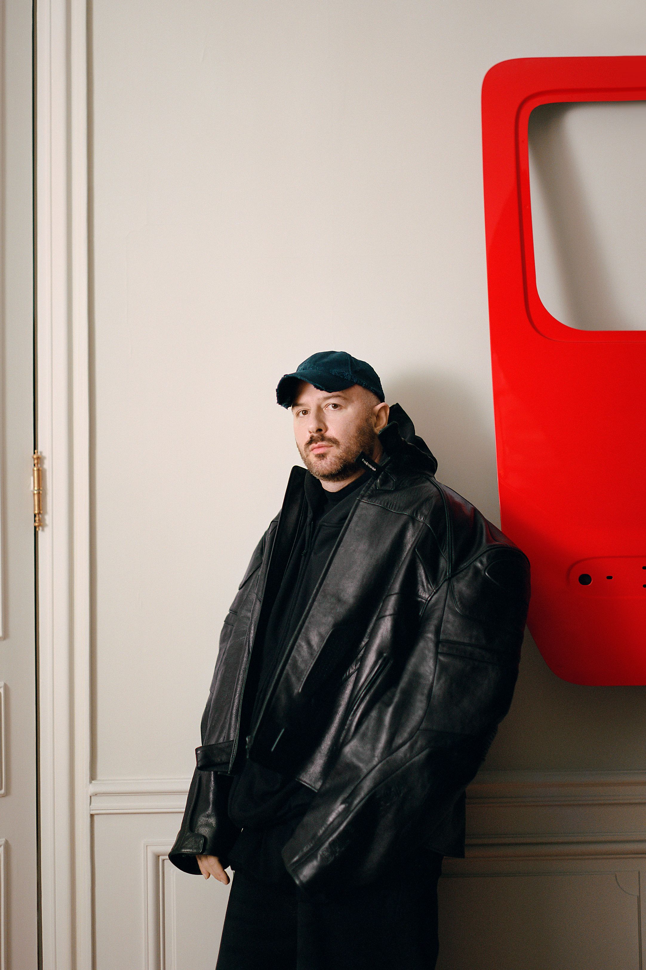 Demna Gvasalia's Debut Collection For Gucci: A Critical Review Demna Gvasalia's Debut Collection For Gucci: A Critical Review