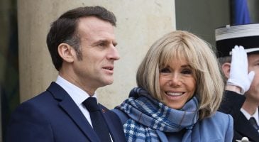 Dîner Houleux : Sardou Remonte Les Bretelles À Macron Dîner Houleux : Sardou Remonte Les Bretelles À Macron