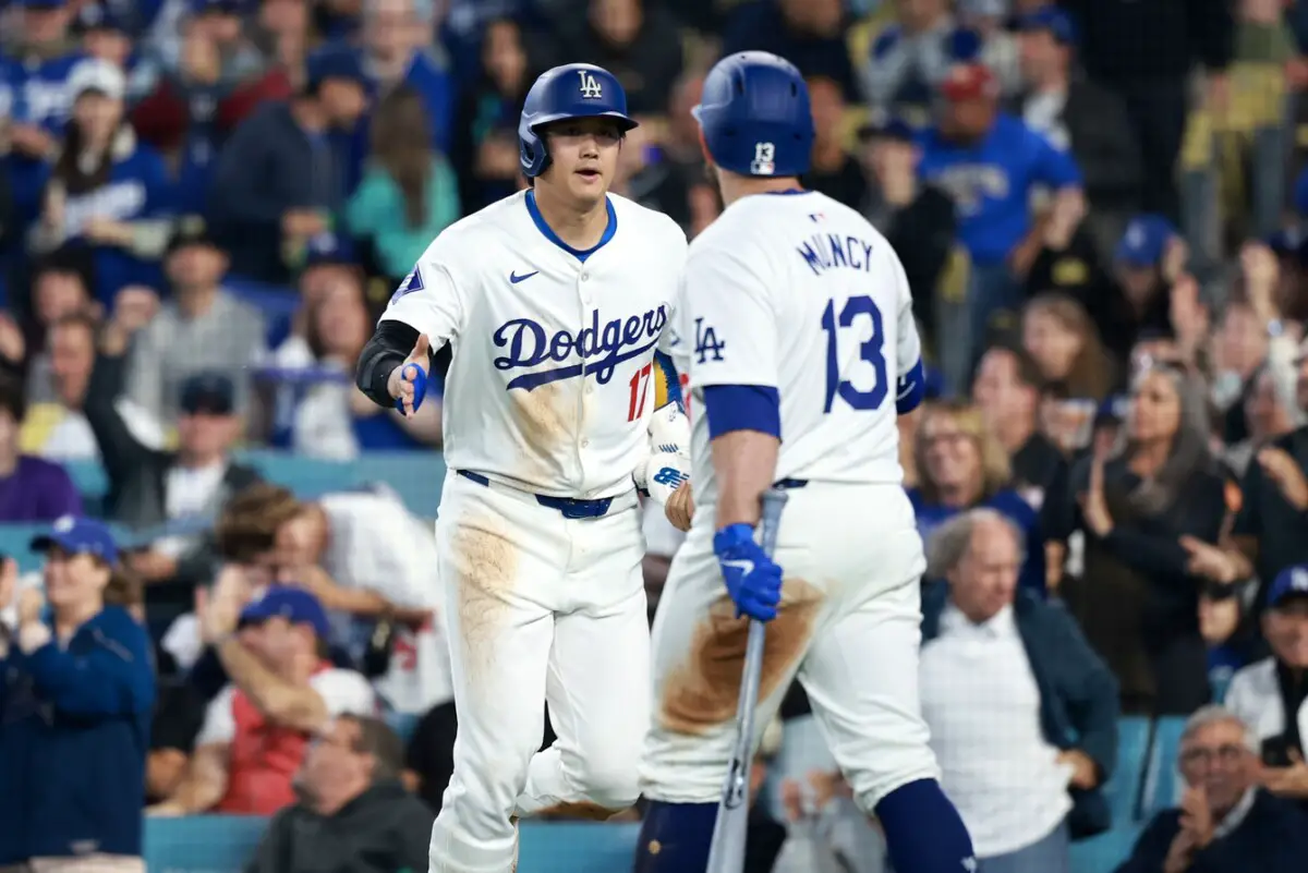 Dodgers' Max Muncy: A Fictional Dialogue With His Alternate Self Dodgers' Max Muncy: A Fictional Dialogue With His Alternate Self